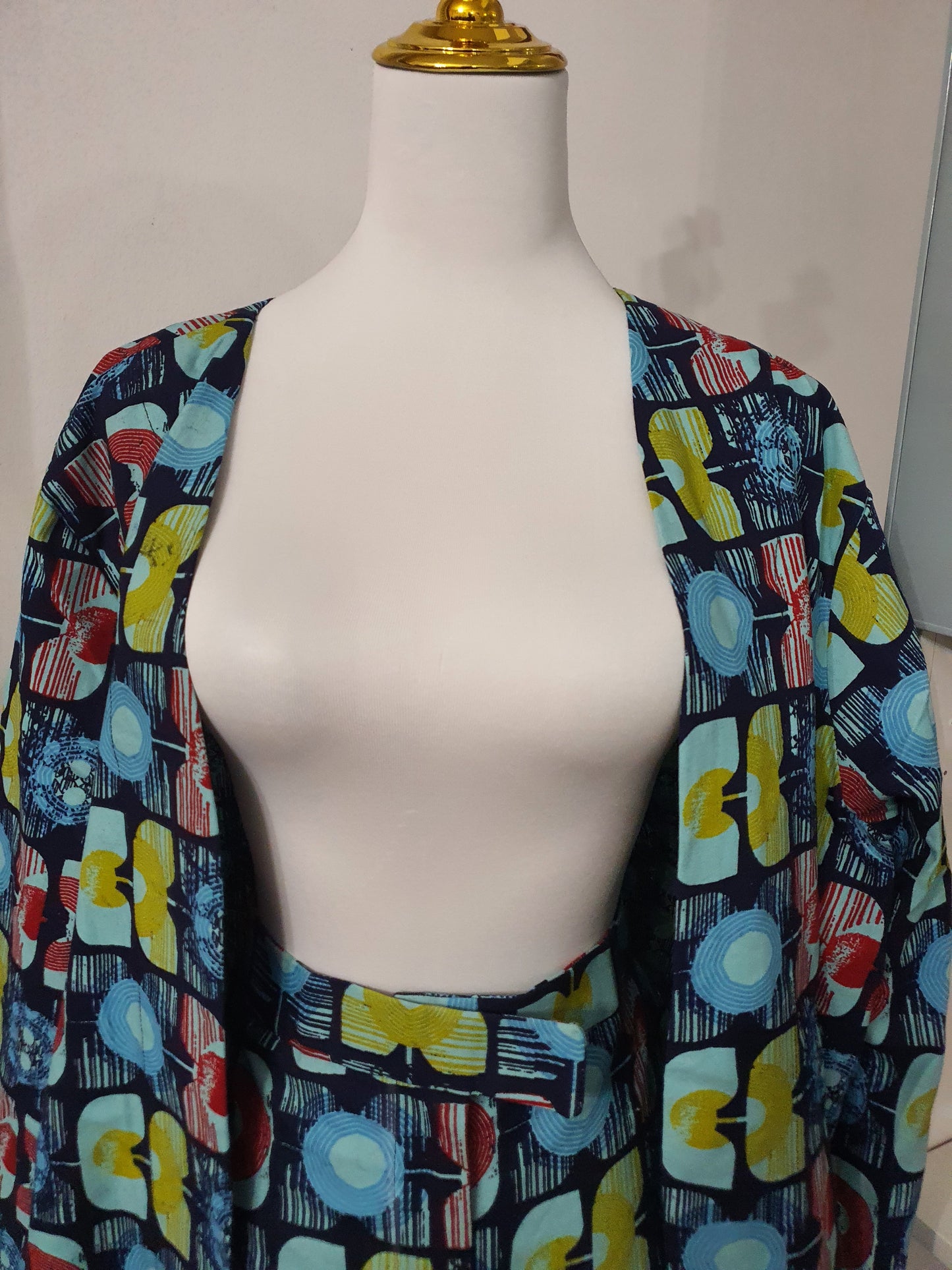 Tailleur femme moderne ensemble veste longue chic