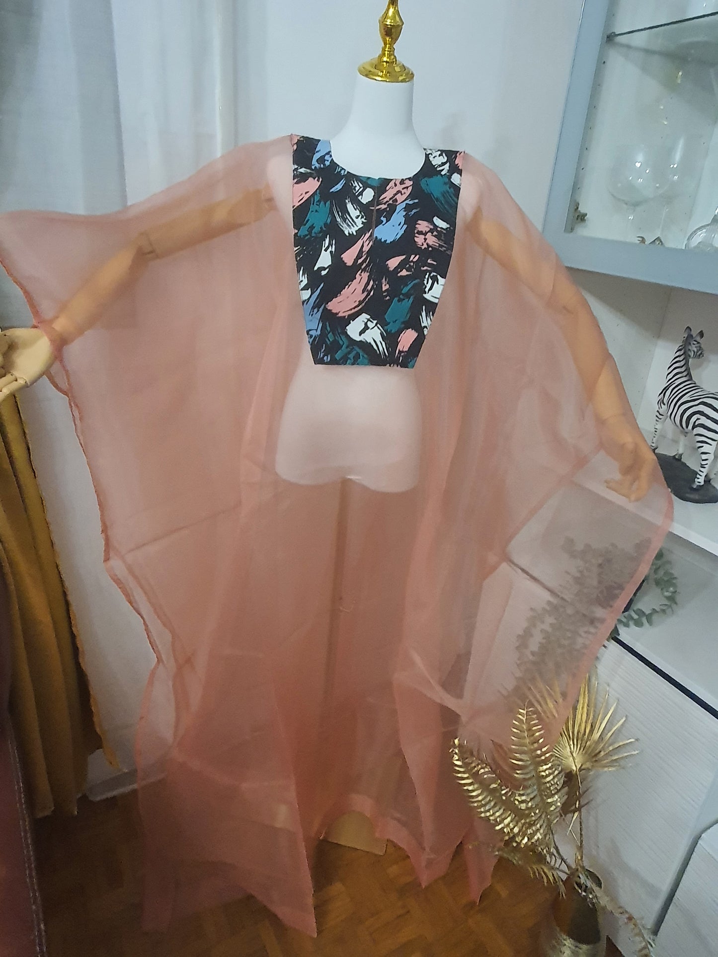 Kimono africain femme rose pêche transparent chic et original