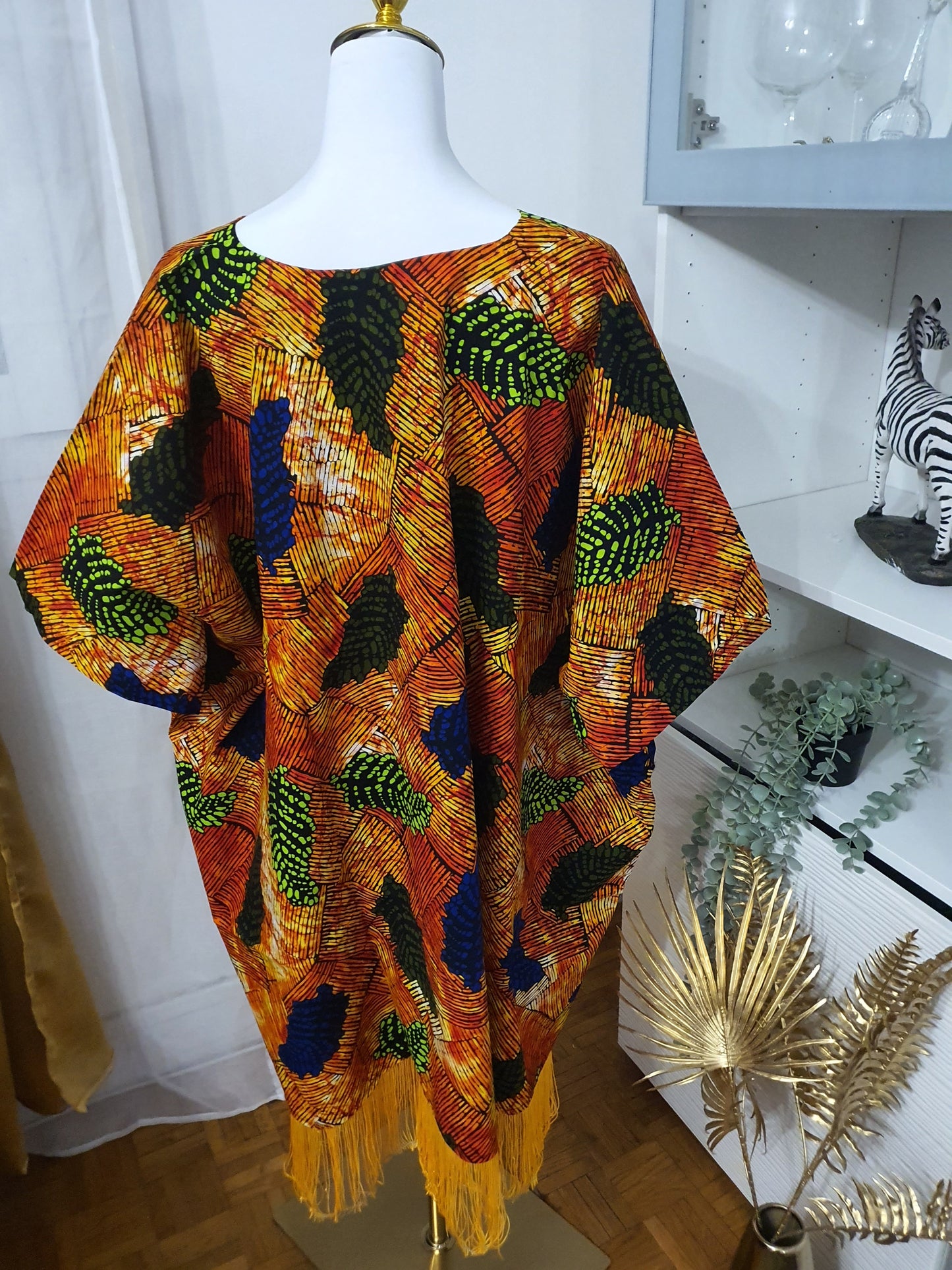 Robe africaine à frange feuillage multicolore et franges jaunes