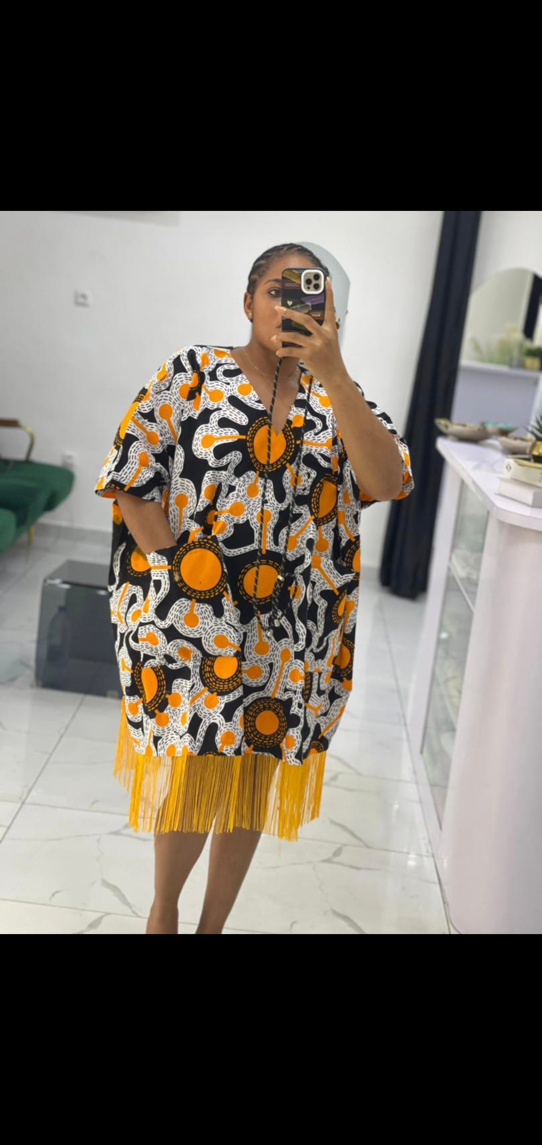 Robe africaine à frange imprimé noir blanc orange et franges longues